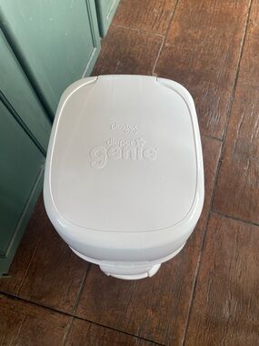 Playtex Baby Diaper Genie in White